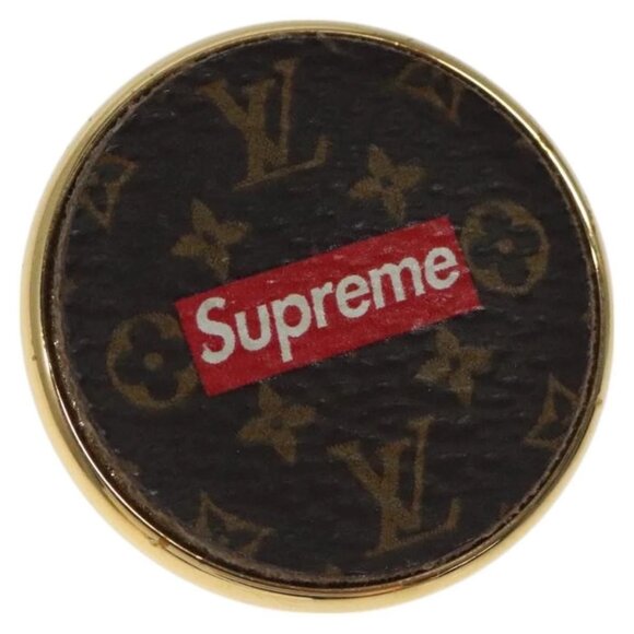 LOUIS VUITTON Supreme Pin Badge metal Gold MP2076 LV Auth bs24973A - Picture 1 of 14